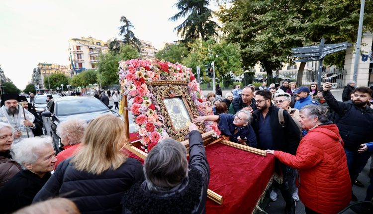 Η-Ιερά-Εικόνα-της-Παναγίας-Χοζοβιώτισσας-στη-Θεσσαλονίκη-για-την-εορτή-του-Αγίου-Δημητρίου-(ΦΩΤΟ)