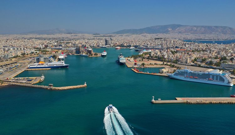 Μηχανική-βλάβη-σε-υδροπτέρυγο-–-Επέστρεψε-με-ασφάλεια-στο-λιμάνι-του-Πειραιά