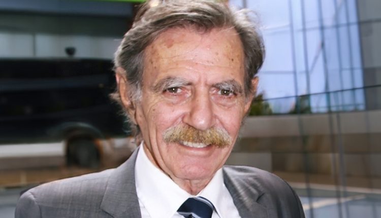 Σε-στενό-οικογενειακό-κύκλο-η-εξόδιος-ακολουθία-και-η-ταφή-του-«Καπετάνιου»-Γιώργου-Βαρδινογιάννη