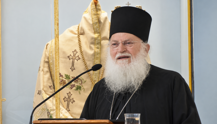 Ο-Γέρων-Εφραίμ-για-τον-μακαριστό-Αρχιεπίσκοπο-Αλβανίας-Αναστάσιο-(ΒΙΝΤΕΟ)