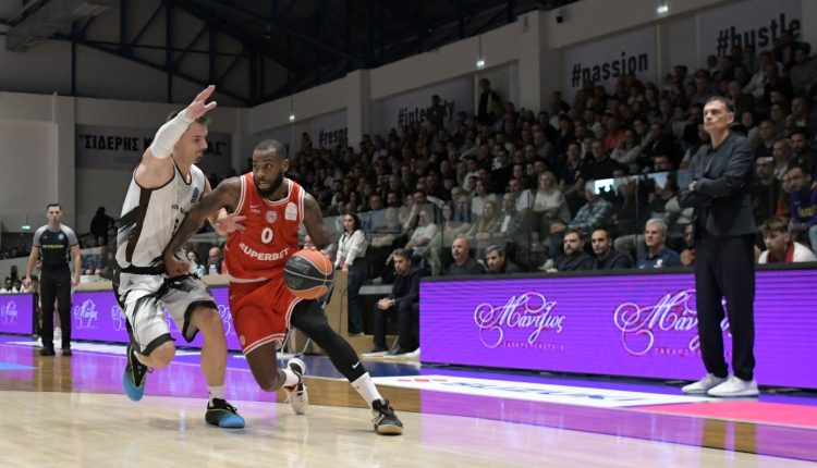 Βίκος-Ιωαννίνων-Ολυμπιακός-68-79:-Έκανε-την-διαφορά-για-τους-«ερυθρόλευκους»-ο-ΜακΙντάιρ