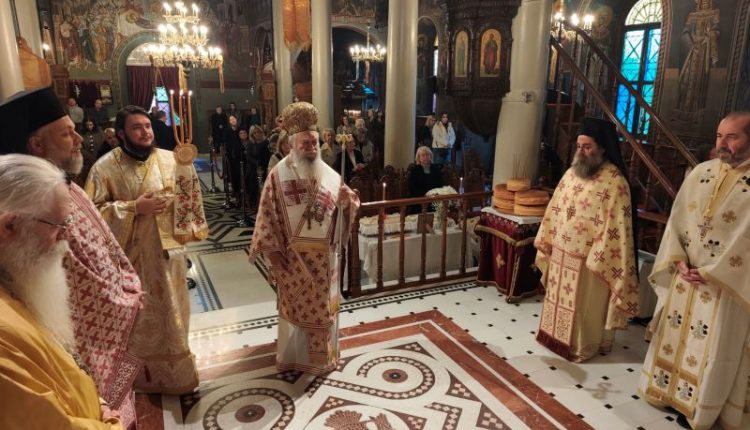 Ο-εορτασμός-της-μνήμης-του-Ευαγγελιστή-Λουκά-στον-Μητροπολιτικό-Ναό-Χαλκίδος