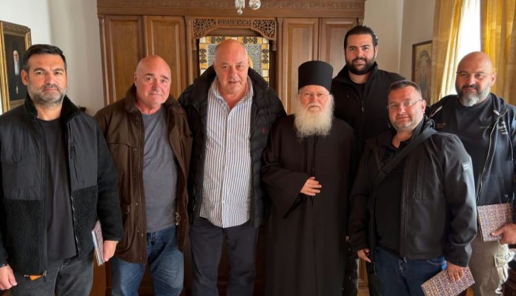 Ο-Δήμαρχος-Βόλου-Αχιλλέας-Μπέος-στην-ΙΜΜ.-Βατοπαιδίου
