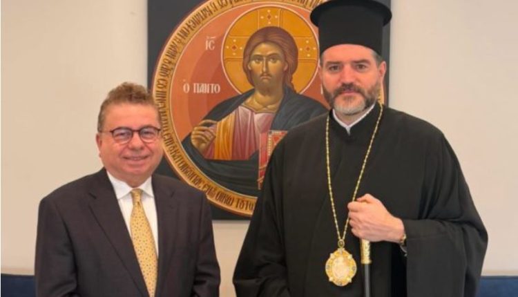 Συνάντηση-του-Αρχιεπισκόπου-Καναδά-Αποστόλου-με-τον-Διευθυντή-Ελληνικής-Παιδείας-της-Αρχιεπισκοπής