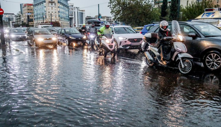Ραγδαία-επιδείνωση-του-καιρού-από-την-Κυριακή-με-πολλές-καταιγίδες:-Οι-πιο-επικίνδυνες-ημέρες-–-Πώς-θα-γίνει-η-παρέλαση