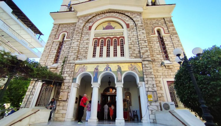 Η-ιστορική-και-περίσεπτη-εκκλησία-της-Αγίας-Παρασκευής-Καλλιπόλεως-Πειραιώς
