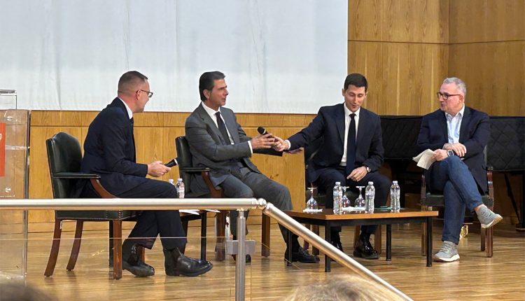 Επτά-στους-10-θυμούνται-το-«ΟΧΙ»,-αλλά-μόλις-το-12%-δηλώνει-ότι-έμαθε-για-αυτό-από-το-σχολείο-–-Η-έρευνα-που-δείχνει-το-μεγάλο-κενό