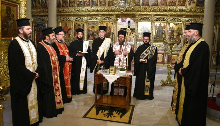 Επίδοση-Διοριστηρίων-στου-Κατηχητές-της-ΙΜ.-Μαρωνείας