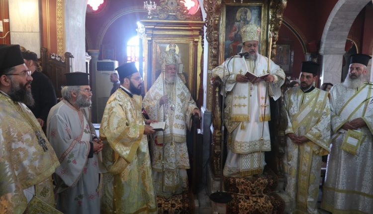 Ερμούπολη:-Εικοσαετές-Μνημόσυνο-του-μακαριστού-Μητροπολίτου-Γέροντος-Εφέσου-Χρυσοστόμου