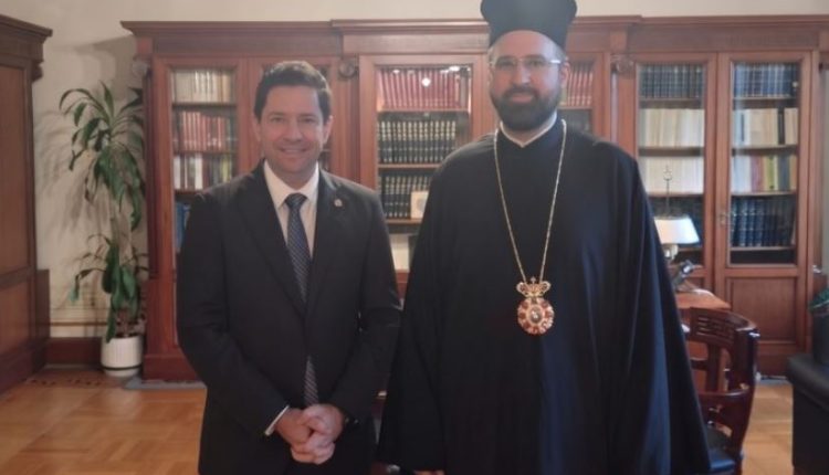 ​Εθιμοτυπική-επίσκεψη-του-Επισκόπου-Ανδίδων-Ισιδώρου-στον-Πρύτανη-του-ΕΚΠΑ,-Καθηγητή-Γεράσιμο-Σιάσο