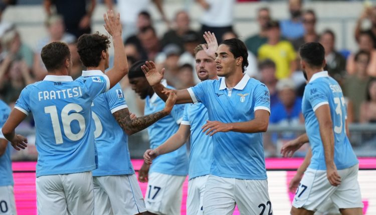 serie-a:-Η-Λάτσιο-έριξε-6άρα-στη-Σασουόλο-και-παραμένει-στην-κορυφή