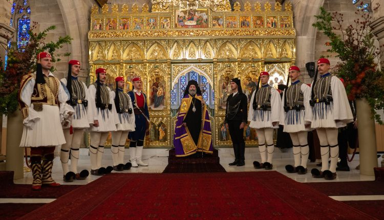 Άγημα-της-Ελληνικής-Προεδρικής-Φρουράς-στην-Αρχιεπισκοπή-Αυστραλίας