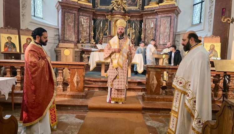 Ο-Μητροπολίτης-Αυστρίας-στην-πανηγυρίζουσα-Ενορία-Αγίου-Δημητρίου-στο-Σάλτσμπουργκ