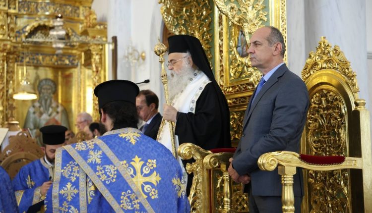 Ημέρα-Αγνοουμένων-Κύπρου:-Δέηση-52-χρόνια-μετά-την-εισβολή-με-την-πληγή-να-παραμένει-ανοιχτή