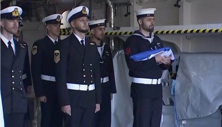 Δείτε-live-την-ύψωση-της-ελληνικής-σημαίας-στη-φρέγατα-belharra «Νέαρχος»-στη-Γαλλία