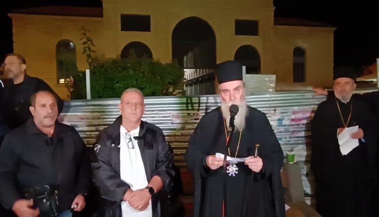 Ο-Μητροπολίτης-Κισάμου-στο-συλλαλητήριο-για-τη-στήριξη-του-Γενικού-Νομαρχιακού-Νοσοκομείου-Χανίων