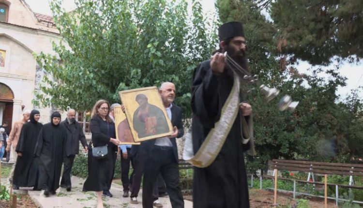 Επαναπατρισμός-δύο-αγνοούμενων-Ιερών-Εικόνων-του-14ου-αιώνα-από-τα-Κατεχόμενα-στη-Μητρόπολη-Μόρφου
